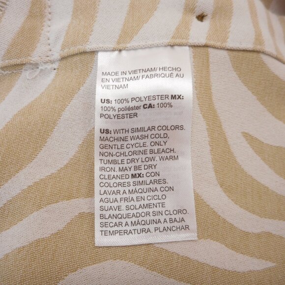 Chico's size 0 Women's S Tunic Top Beige Zebra 1/4 Button Collared Neutral Shirt - Picture 11 of 11